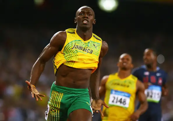 Ginekologga tashrif buyurgan osiyolik ayolning videosi