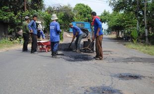  JALUR LINGKAR UTARA Bakal Diperbaiki Mei  