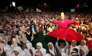 PENGAJIAN AKBAR IPHI Dihadiri Ribuan Umat Muslim 