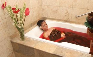 LORIN SPA Incar Tamu Luar dengan Balinese Boreh