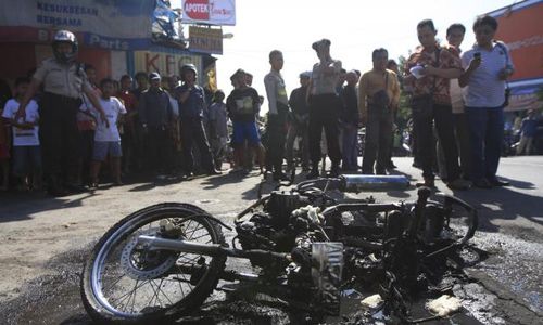 PENCURIAN BOYOLALI : Kepergok Curi Burung, Motor Ludes Dibakar Massa