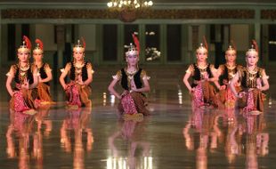 MANGKUNEGARAN PERFORMING ART