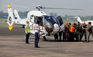 SUKHOI JATUH: Evakuasi Jenazah Korban Sukhoi Secara Maraton