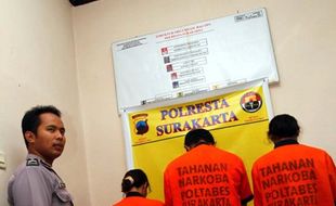 POLRESTA SOLO: Narapidana Kendalikan Narkoba Dari LP Sragen