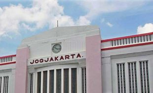 PENATAAN STASIUN TUGU : Daop 6 Mendapat Karangan Bunga Dari Warga, Ada Apa?