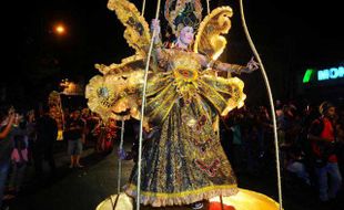 SOLO BATIK CARNIVAL: Penjualan Tiket Masih Undang Pertanyaan