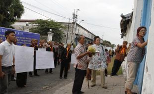  DATANGI RUMAH PB XIII HANGABEHI