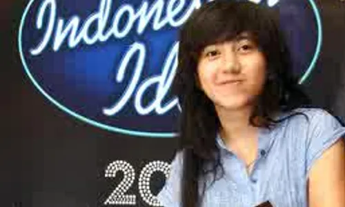 DERA Akhirnya Harus Pulang dari Kontes Indonesian Idol 2012