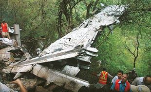 TRAGEDI SUKHOI: Pengunggah Foto Sayap Pesawat Airblue Pakistan Berinisial YS