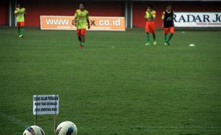 PSS VS TIMNAS: Rumput Maguwoharjo Didesain Khusus