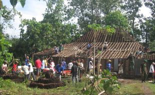 LISUS Juga Terjang 25 Rumah di Bulu