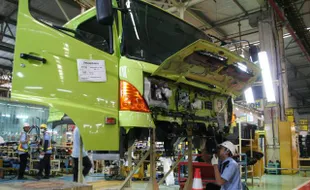 HINO MOTORS INDONESIA: Permintaan Tinggi, Optimistis Layani Pasar Truk dan Bus