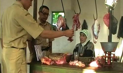 DAGING SUNTIK: Sidak Pasar, Tim Temukan 15 kg Daging Suntik