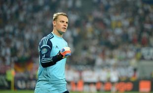 JELANG ITALIA VS JERMAN : Neuer Tak Rela Digeser Weidenfeller