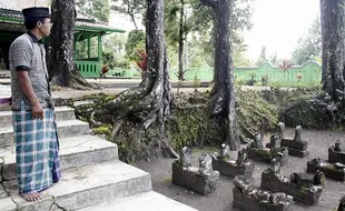 Tak Ada Air, Makam Nyi Ageng Serang Sepi Peziarah