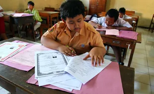 PPDB BANTUL : Siswa Cerdas Menumpuk di Perkotaan