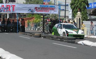 DRAG RACE HUT BHAYANGKARA