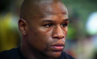 TINJU DUNIA : Mayweather Pilih Lawan Lewat Media Sosial