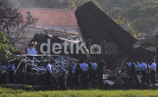 FOKKER JATUH: 11 Korban Tewas Diserahterimakan Pagi Ini