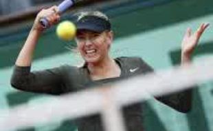 PRANCIS TERBUKA: Sharapova ke Perempatfinal, Li Na Tersingkir