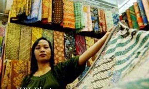 PERSAINGAN INDUSTRI : Tekstil Motif Batik Jadi Ancaman Industri Batik