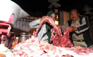  DAGING GLONGGONGAN: 9 Pasar Tradisional Rawan Daging Glonggongan