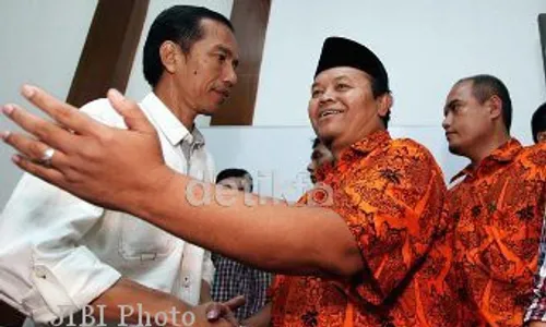 PILGUB DKI: Pengamat Katakan Pertemuan Jokowi dengan Hidayat Canggih!