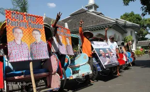 DUKUNGAN TUKANG BECAK UNTUK JOKOWI