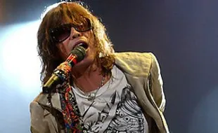 STEVEN TYLER Akhirnya Tinggalkan American Idol