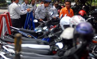 TARIF PARKIR: Mainkan Tarif Selama Lebaran, Jukir Akan Dipolisikan