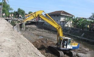 GALIAN C KLATEN : Pakai Backhoe Pemkab untuk Galian Liar, Begini Alasan Sang Kades