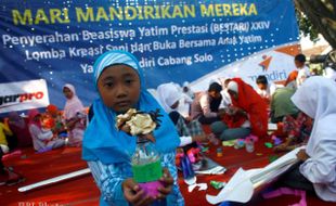 LOMBA KREASI BOTOL BEKAS