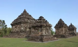 Batu Andesit Potensi Sumbang PAD Lebih Besar Dari Pasir