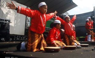 LOMBA HADRAH & BEDUG