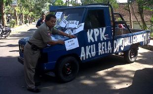 JUAL MOBIL UNTUK KPK