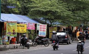 PKL SOLO : Pasrah Dipindah, Pedagang Sunday Market Manahan Ingin Disediakan Tempat