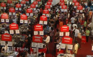 RITEL MODEREN Siapkan Midnite Sales