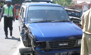 Tabrakan Karambol, Tiga Pengendara Motor Luka