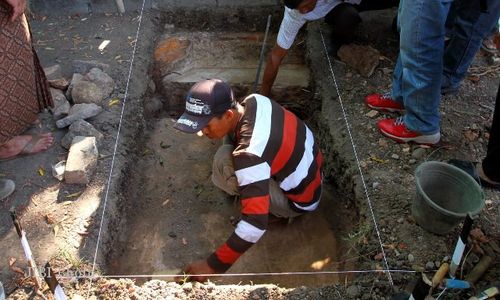 BUNGKER: Penggalian Dilanjutkan di Parit Keempat