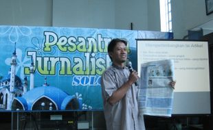 PESANTREN JURNALISTIK: KENDALA-KENDALA MENULIS OPINI