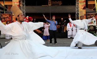 TAUSIAKUSTIK KIDUNG SUFI