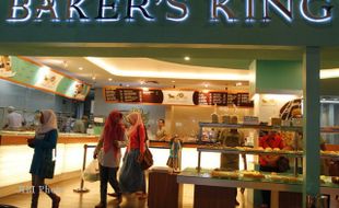 GRAND OPENING BAKERS KING