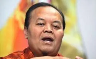 HIDAYAT NURWAHID Mengeluh Difitnah Pasca PKS Dukung Foke