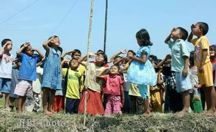 PERAYAAN KEMERDAKAAN: Warga Perbatasan Kibarkan 1.000 Bendera