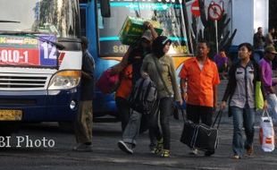 TARIF BUS Jelang Lebaran Naik 20%