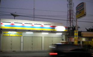 PERAMPOKAN: Todong Karyawan Indomaret dengan Senjata Tajam, Perampok Sikat Rp16 Juta 