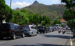 JALAN MASUK WONOGIRI MACET