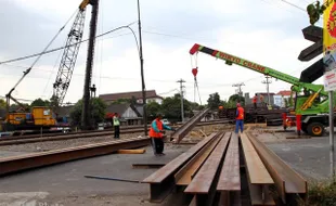 PEMBANGUNAN UNDERPASS DI PERLINTASAN KA MAKAMHAJI