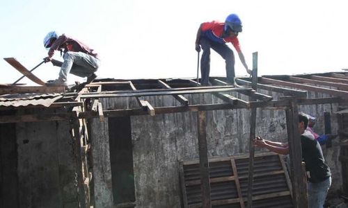  PKL ONDERDIL MOBIL BONGKAR LAPAK