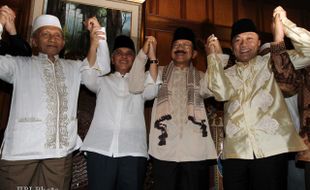 PAN DUKUNG FAUZI BOWO